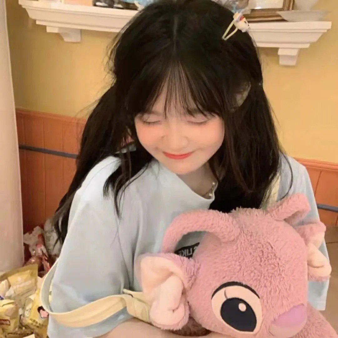 难哄，许枝俏谈个恋爱吧