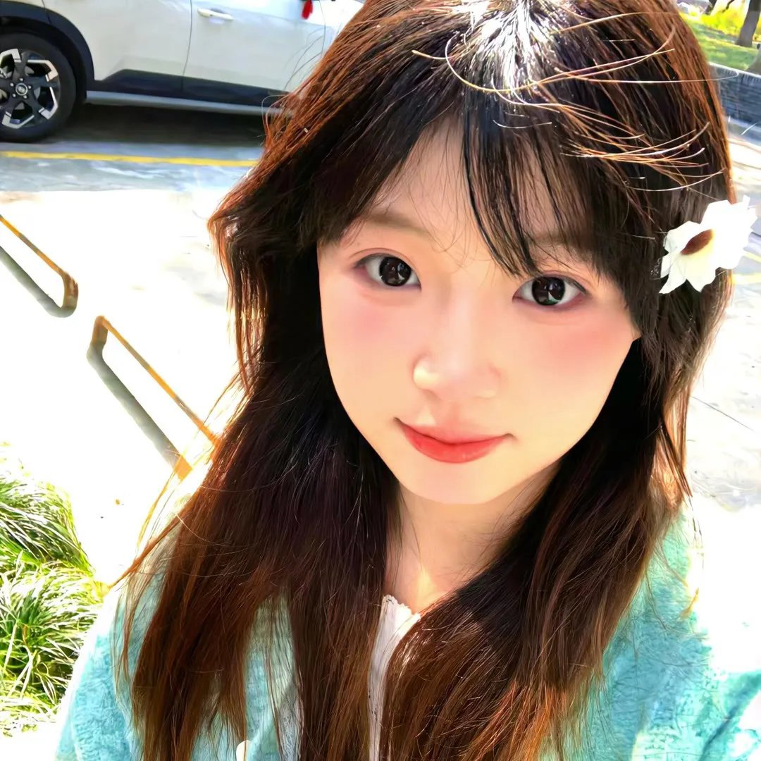 劳拉·马尔斯的眼睛